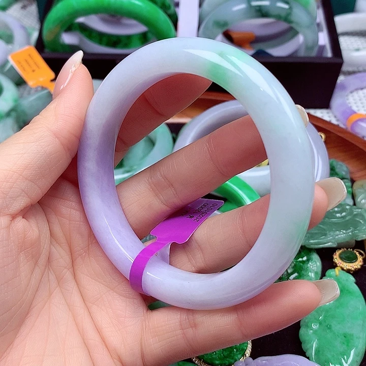 老***妈翡翠未镶嵌手镯翡翠