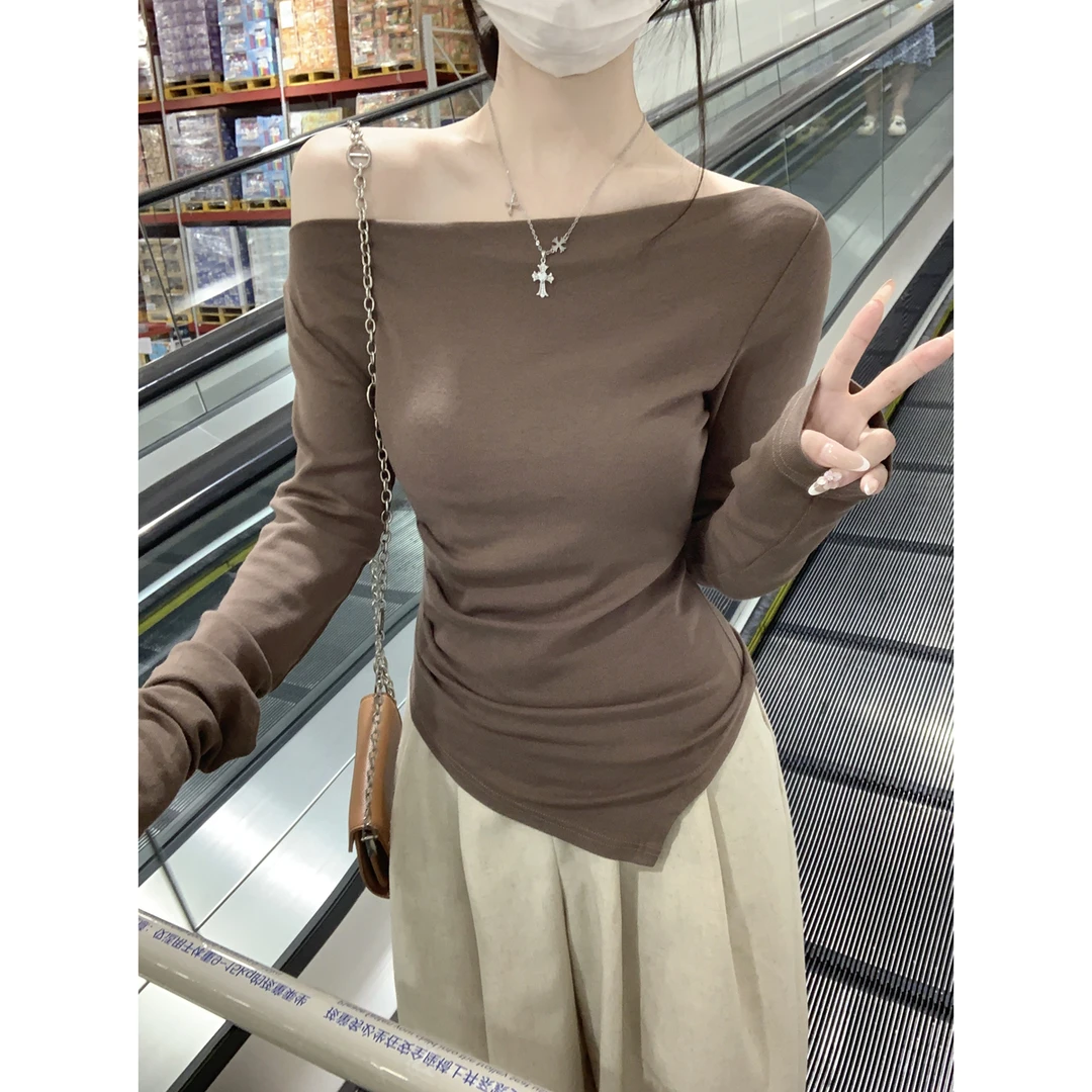 辣妹高级感斜领露肩长袖T恤女秋冬不规则修身褶皱上衣内搭打底衫