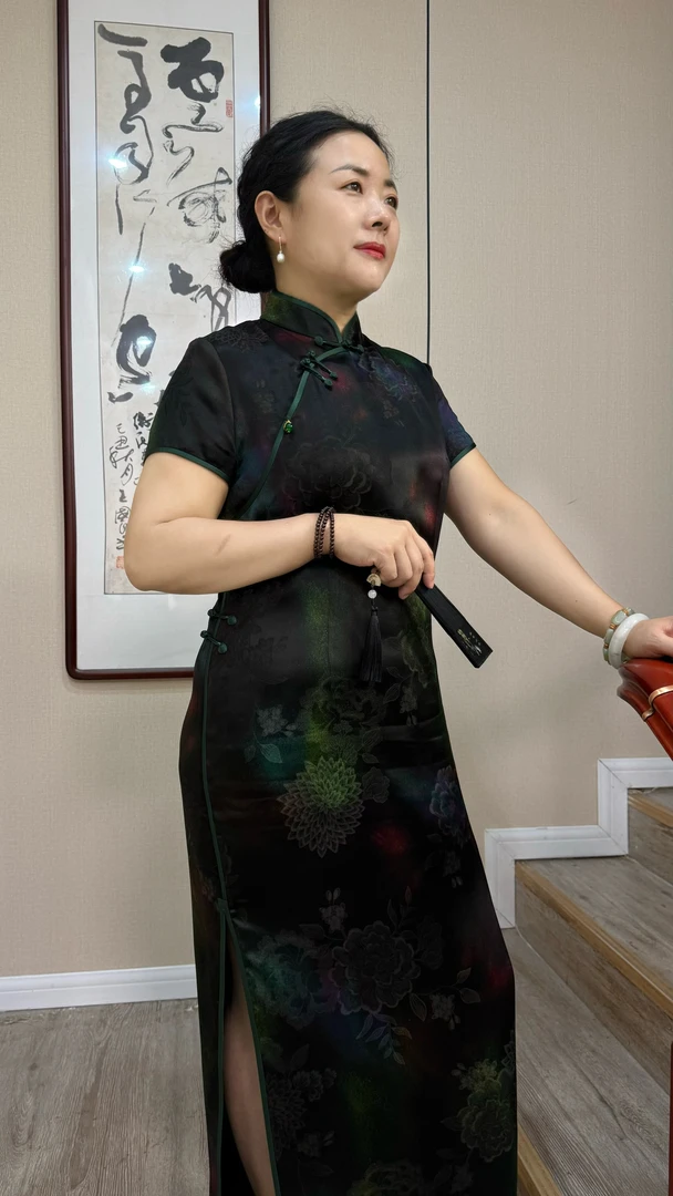 2025新款女装 香云纱重磅鎏金焕彩长款旗袍 气质优雅高档国风裙子