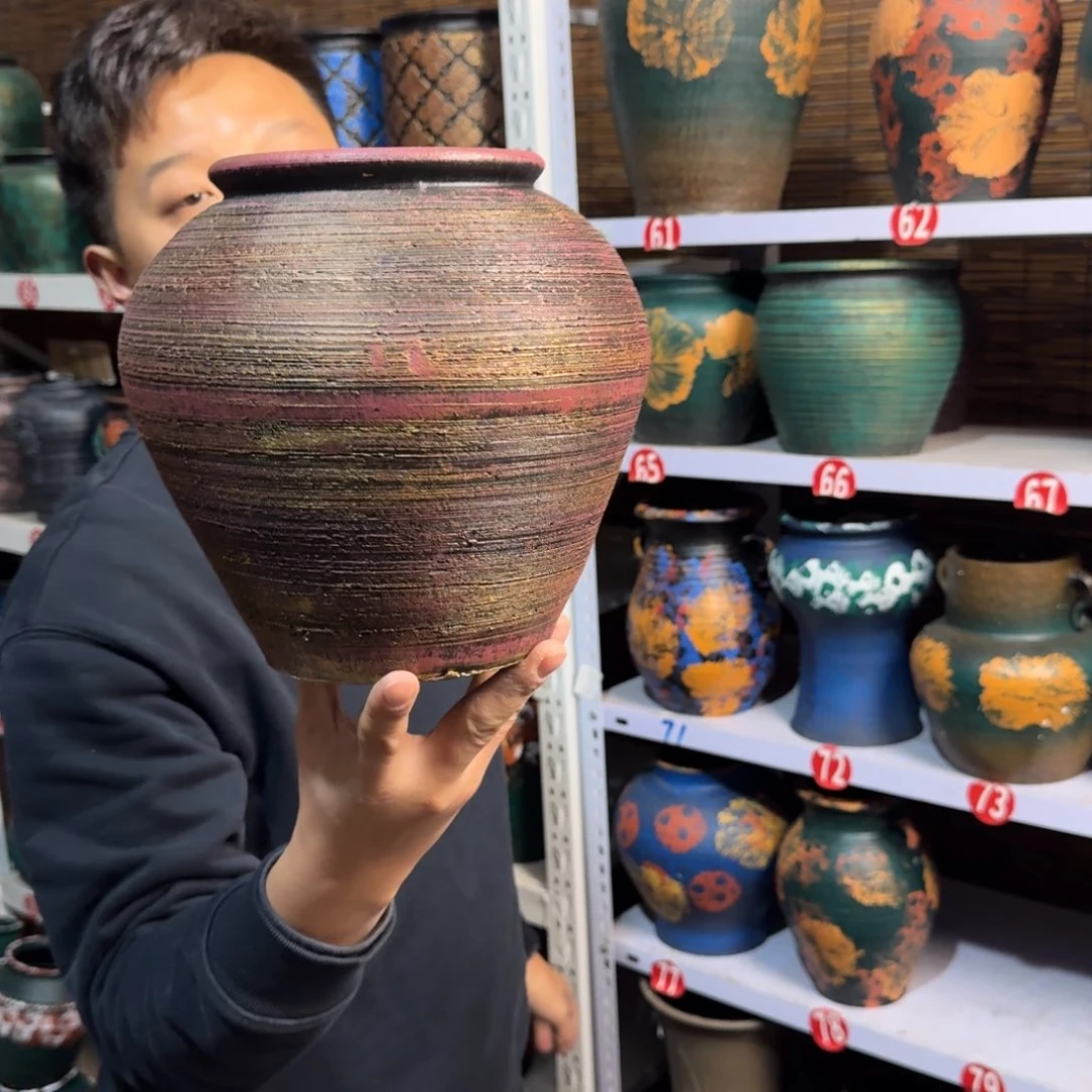 有孔红陶浮雕花盆炸炸炸