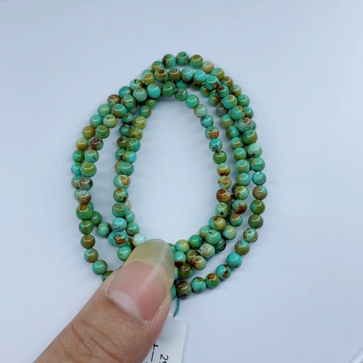 绿松石未镶嵌颈饰春*