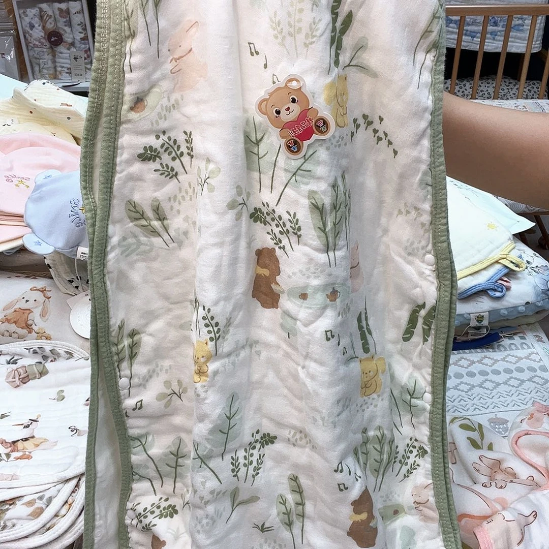 六层绿色睡袋背心