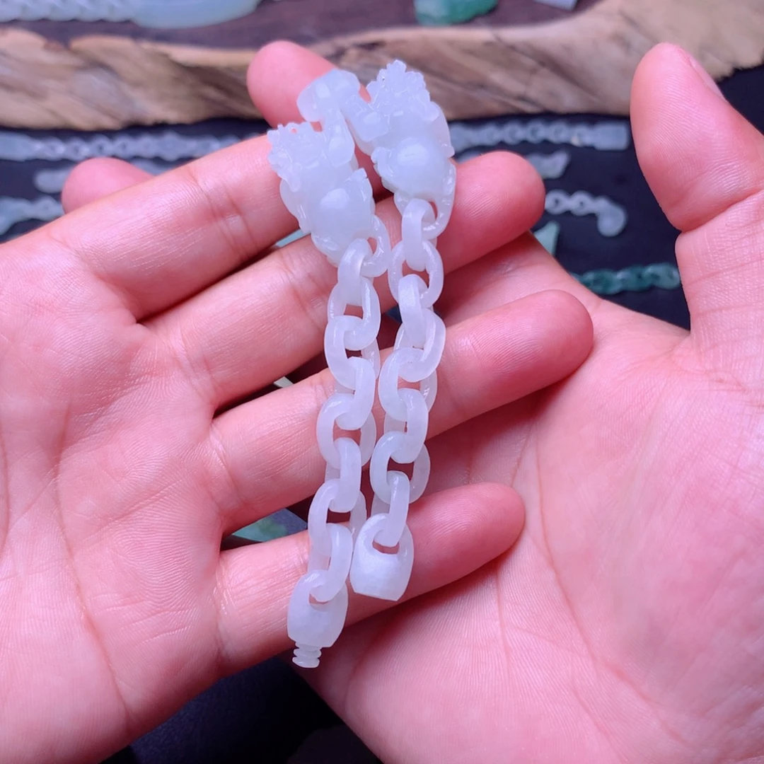 定制翡翠未镶嵌永**心手链
