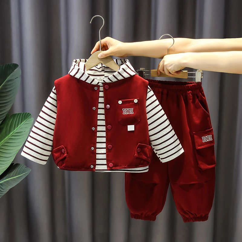 男童连帽卫衣套装秋装痞帅儿童洋气马甲三件套宝宝春秋季炸街童装