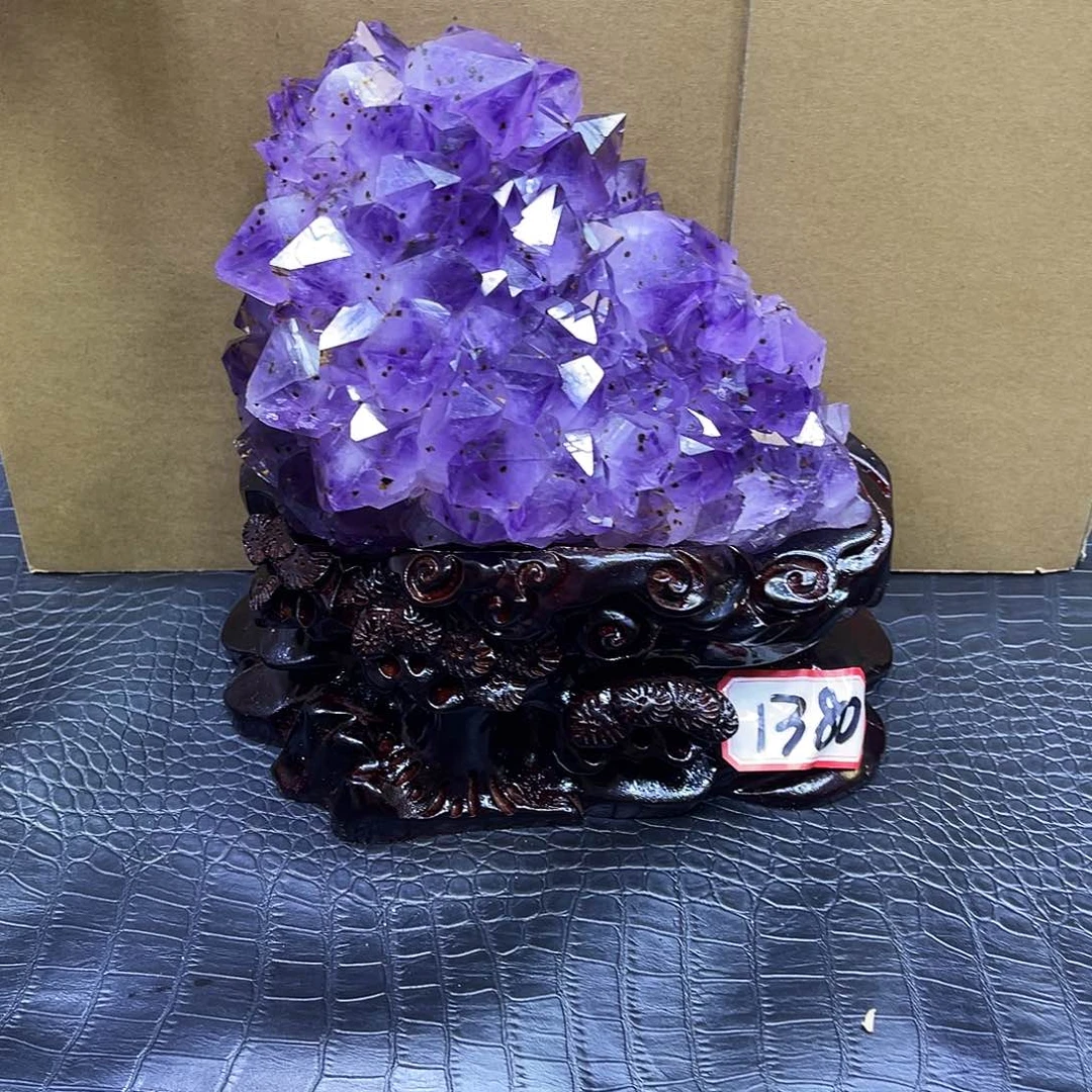 紫晶未镶嵌大型摆件（非配饰）