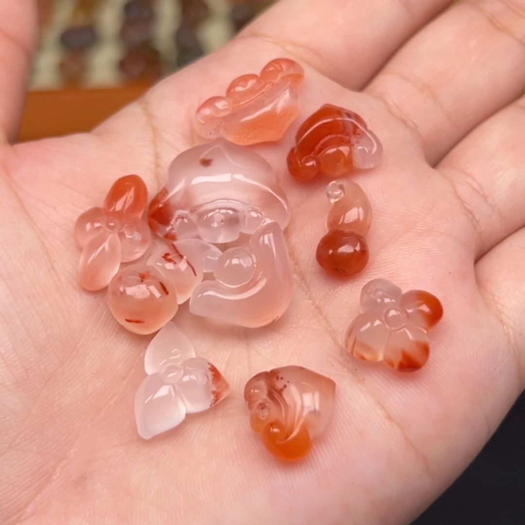南红玛瑙未镶嵌吊坠(不含链)多样性