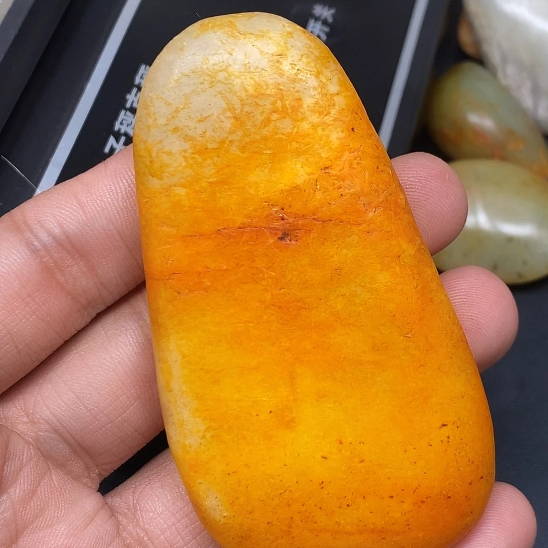 和田玉（糖玉）未镶嵌挂件