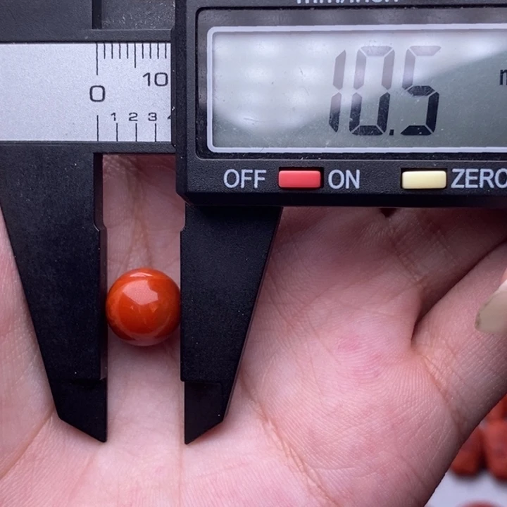 南红玛瑙配饰未镶嵌