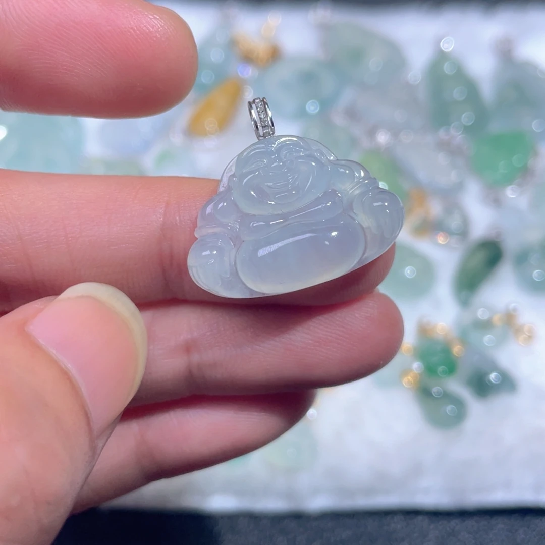 翡翠18K金镶嵌颈饰翡翠