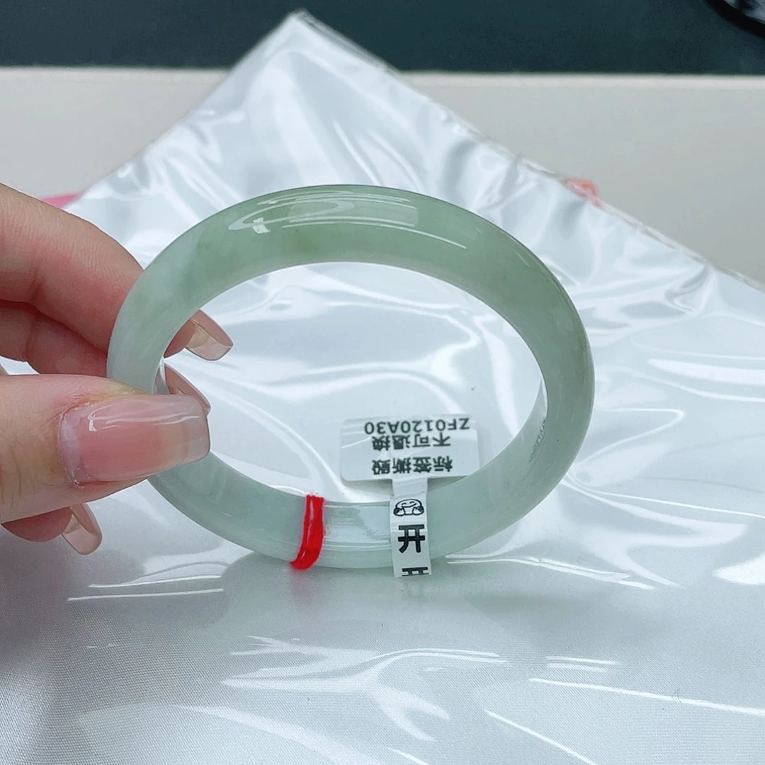 翡翠手镯未镶嵌正56.7