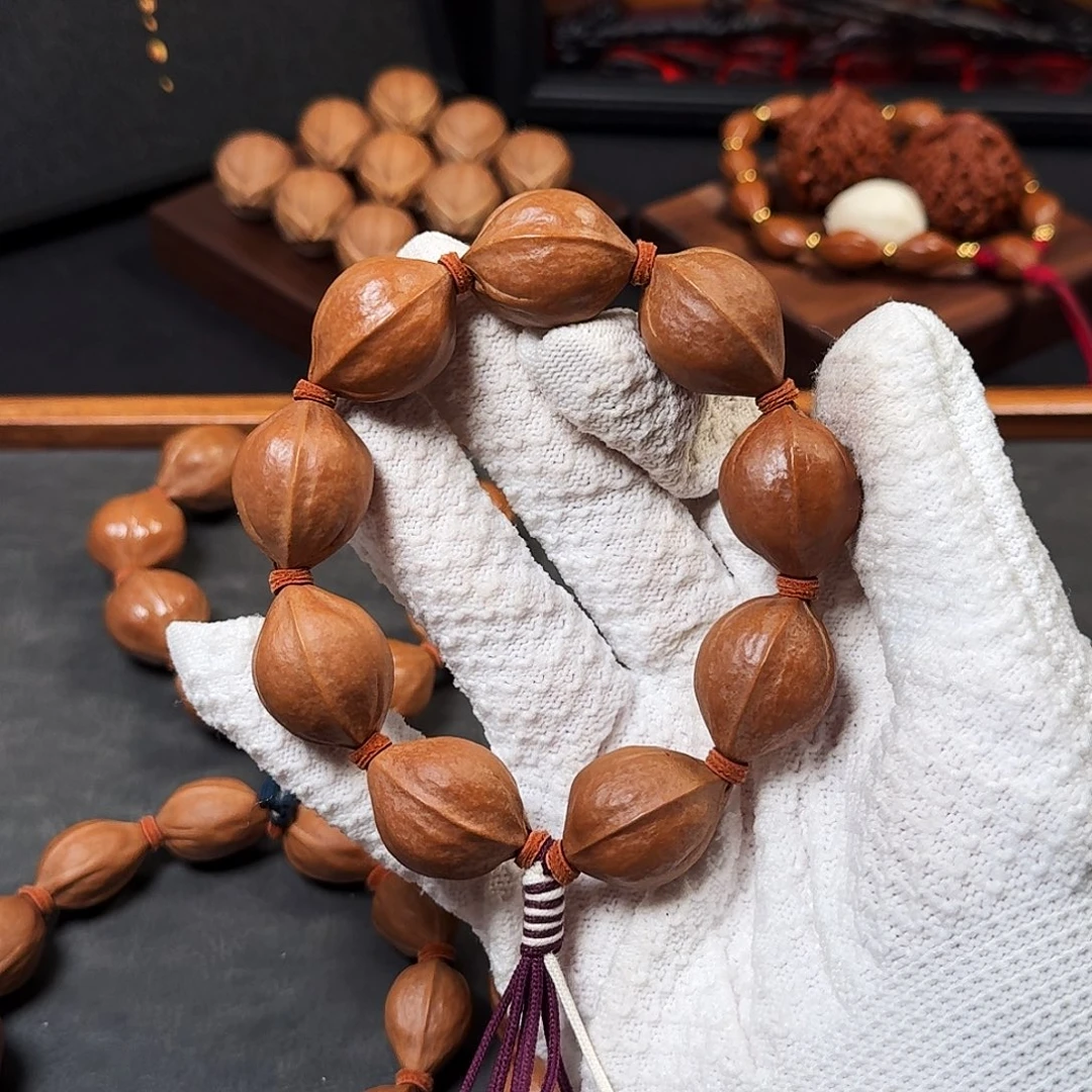 2.1*2.8大尺寸原生态梅林铁核手串