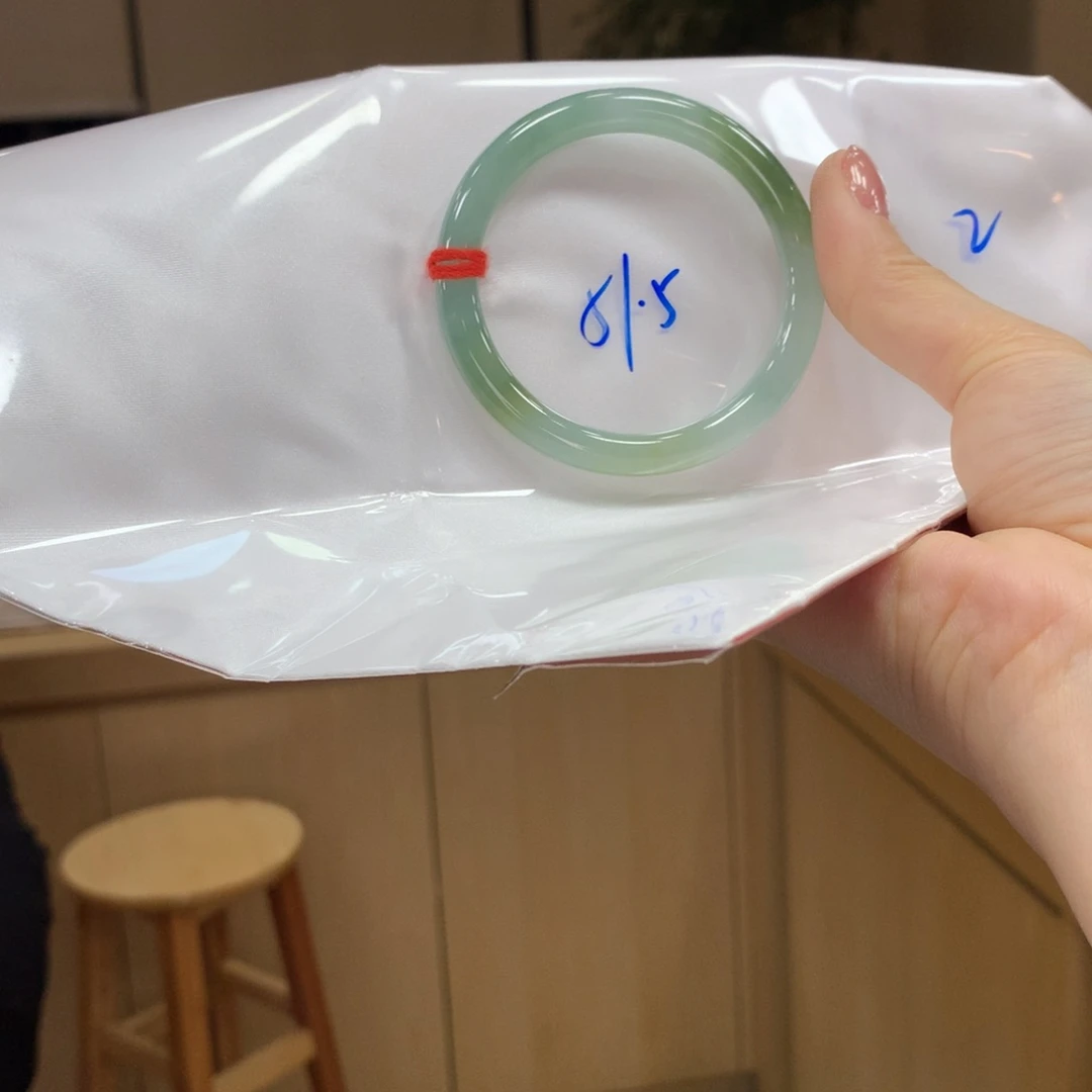 未镶嵌手镯翡翠不退不换