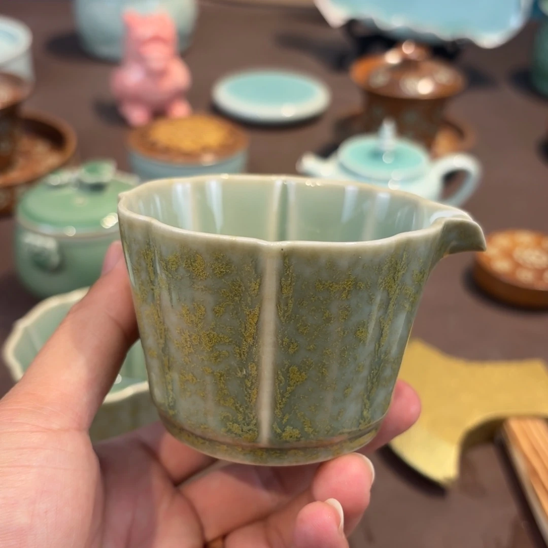 杯龙泉青瓷茶具微瑕