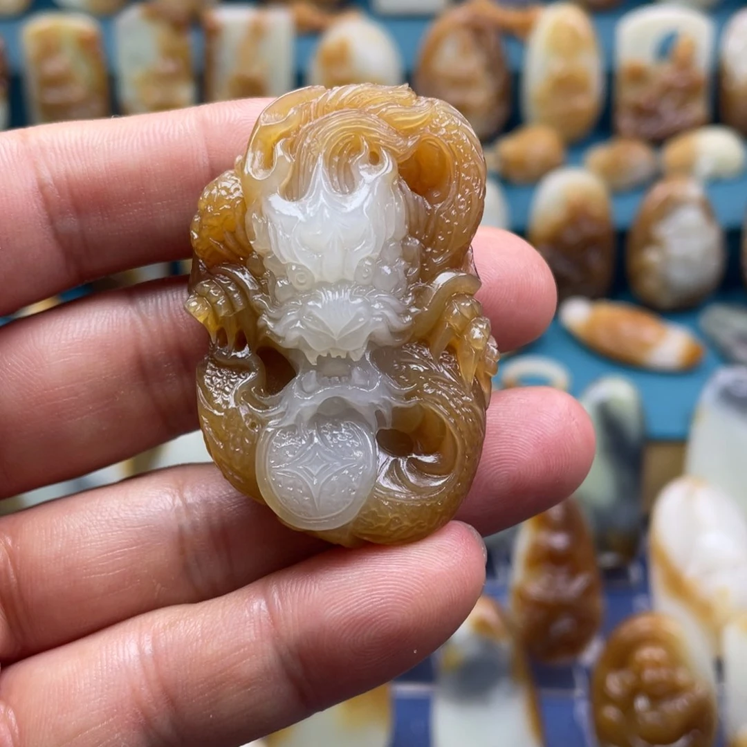 和田玉颈饰未镶嵌