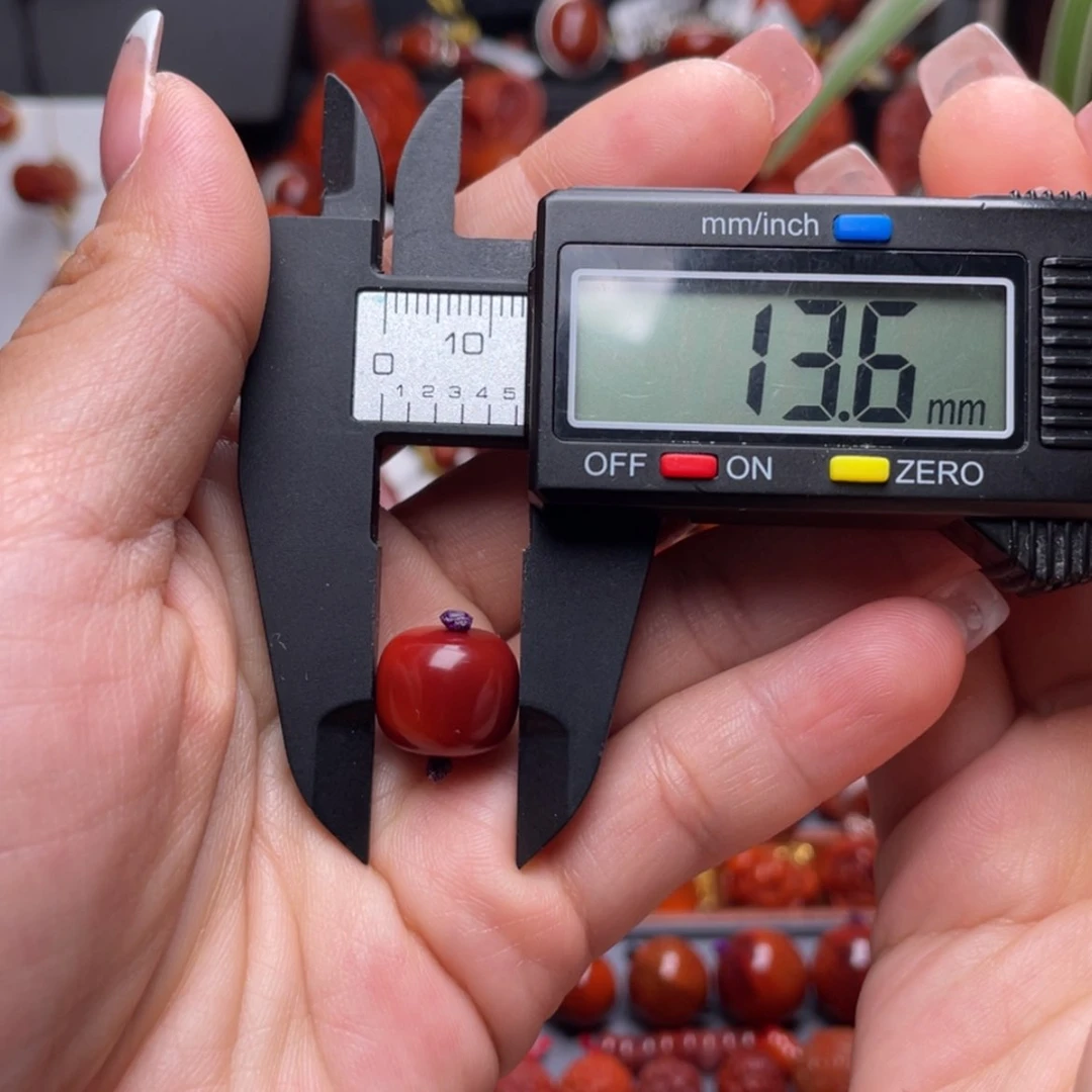 【闪购商品】南红玛瑙老型珠13.6未镶嵌郭*城
