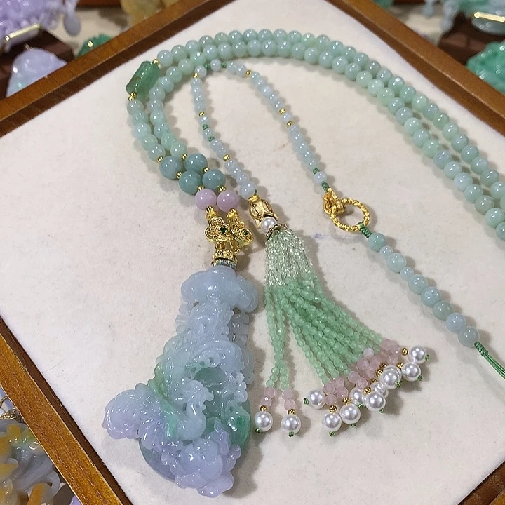 翡翠未镶嵌颈饰翡翠吊坠