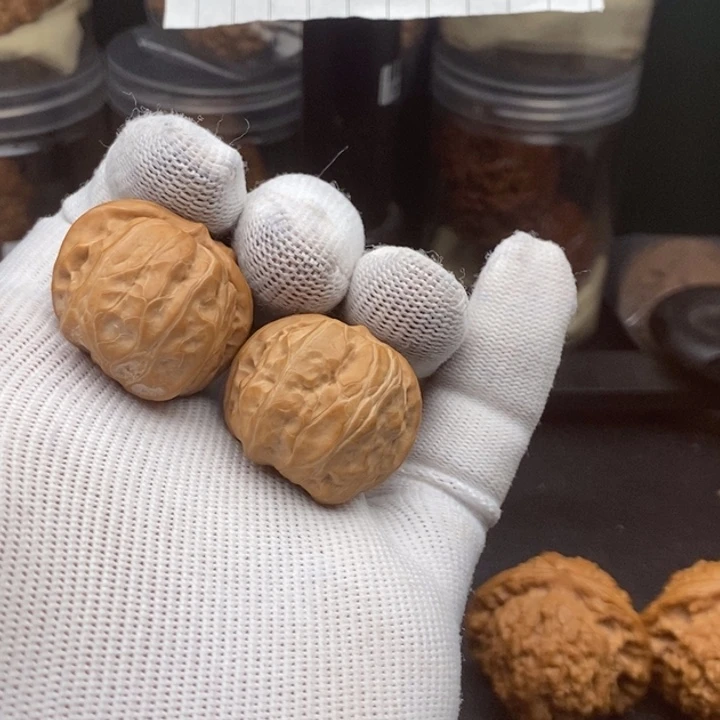 文玩核桃吊坠4*4蛤蟆