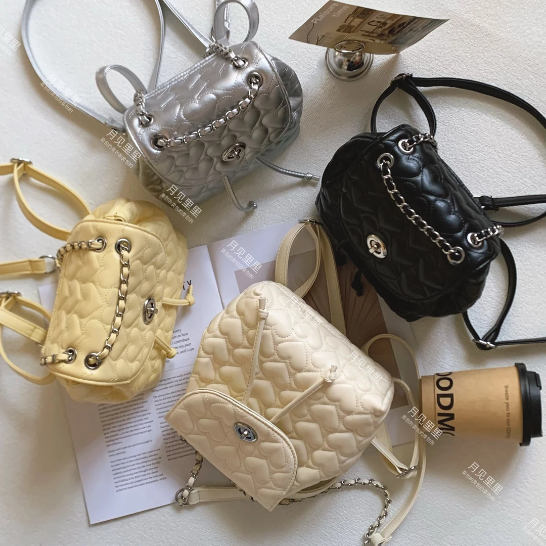 超火爱心小香风双肩包2025新款韩国菱格背包单肩手提链条水桶包