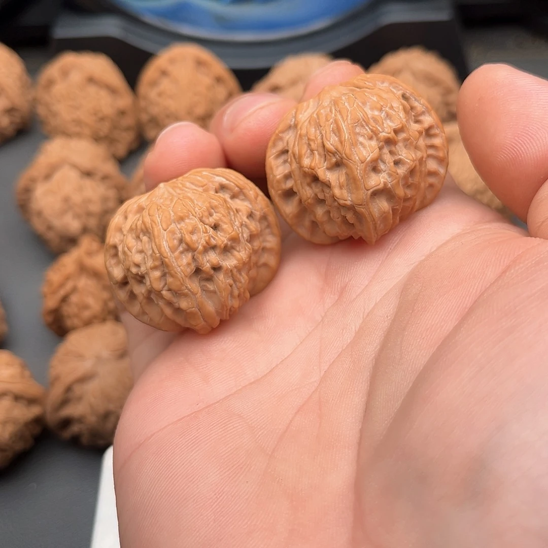 文玩核桃吊坠磨盘