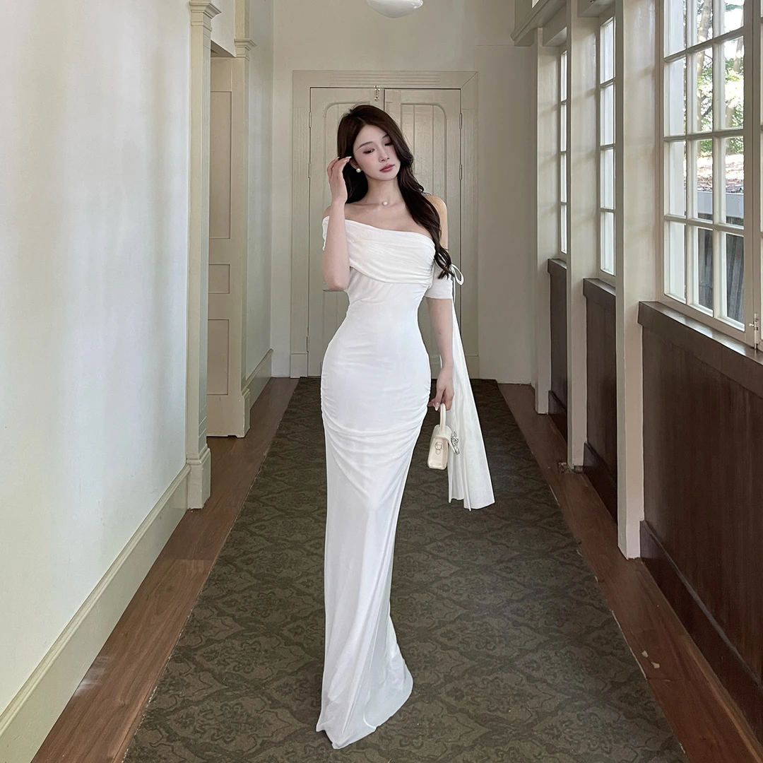 一字肩系带短袖白色连衣裙纯欲风气质修身褶皱显瘦伴娘服包臀长裙