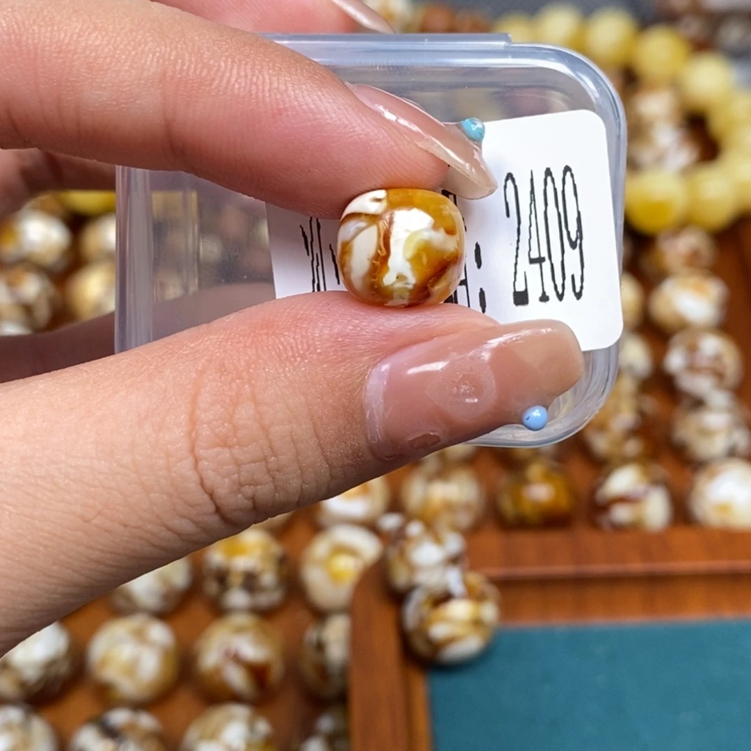 沁色蜜蜡未镶嵌2409