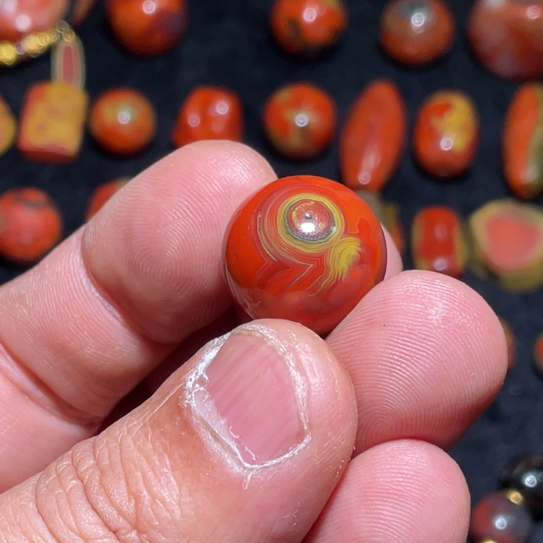 孤***月南红玛瑙未镶嵌手链18+单珠有裂