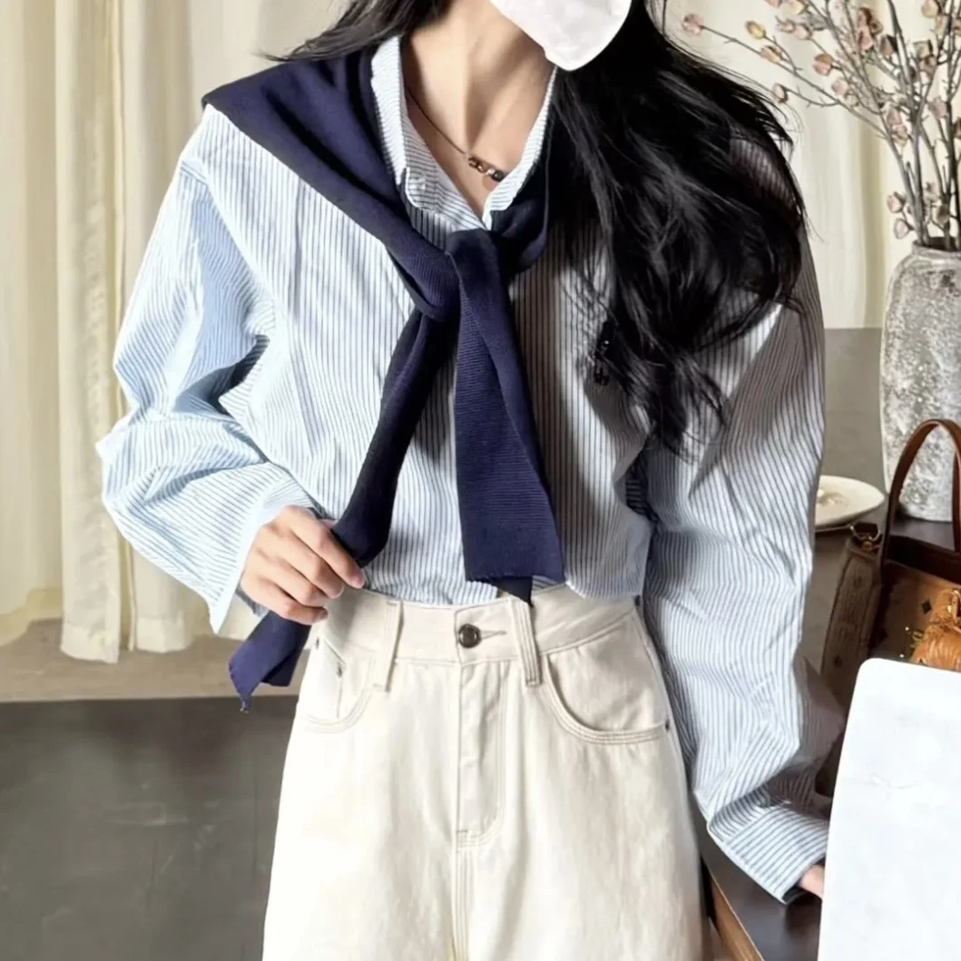 时尚气质小披肩长袖衬衣女款2025春季新款设计感叠穿显瘦休闲上衣