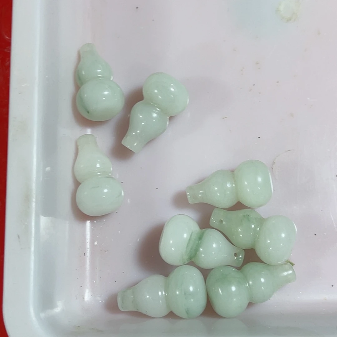 石英质玉颈饰未镶嵌