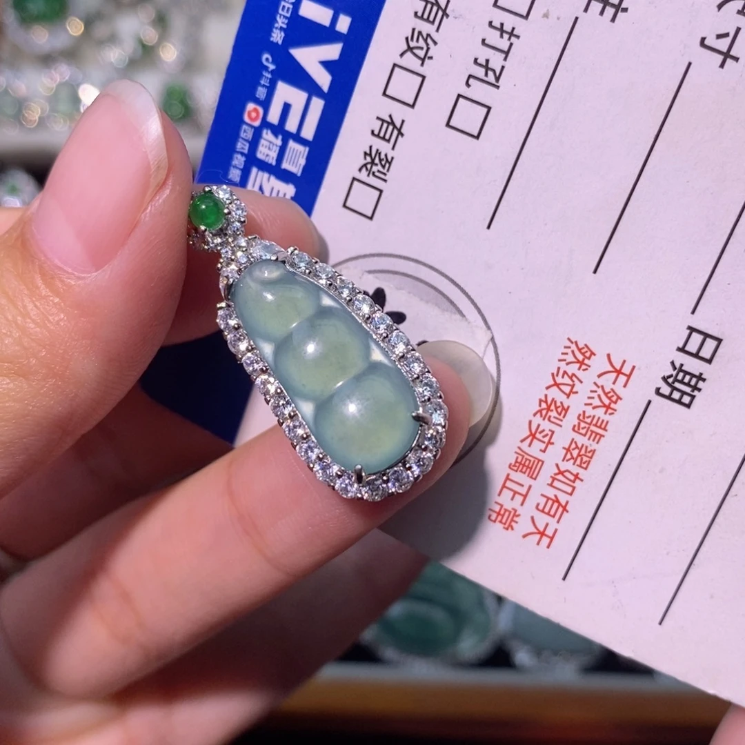 翡翠未镶嵌颈饰天然