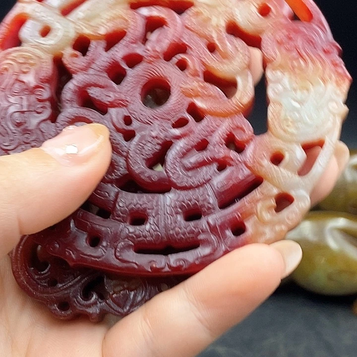 爱***手滴血莲花菩提吊坠