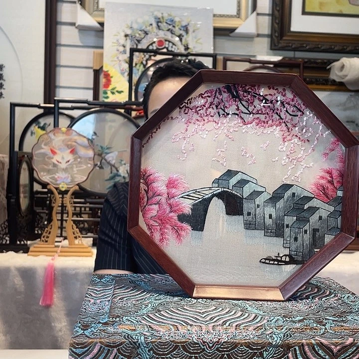 有机玻璃苏绣摆台手工