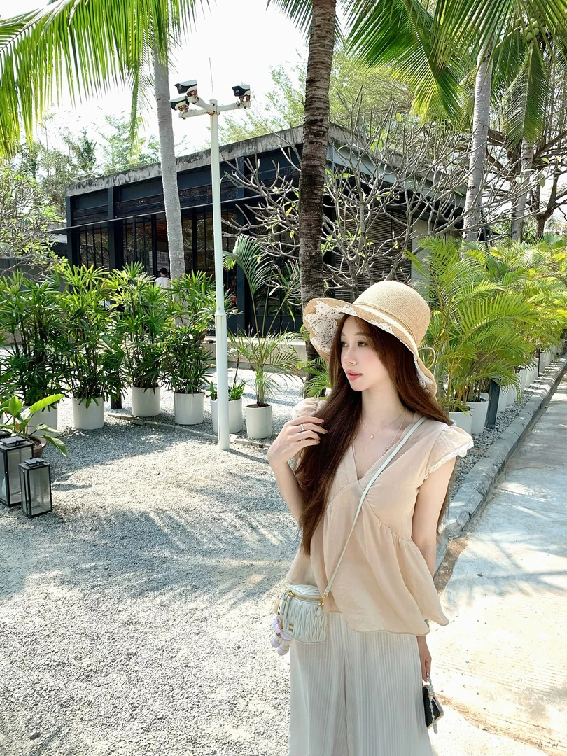 法式绝美V领短袖掐腰薄款夏季衬衫女上衣小衫