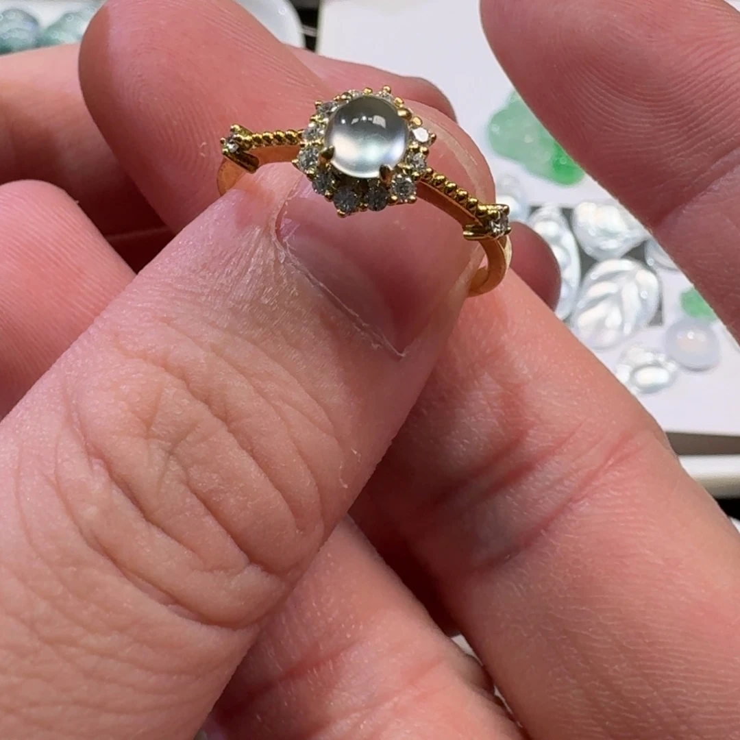 翡翠银S925镶嵌颈饰蛋面