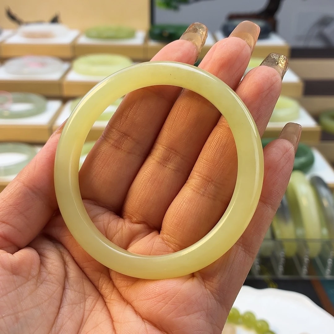 ️***️和田玉未镶嵌手镯