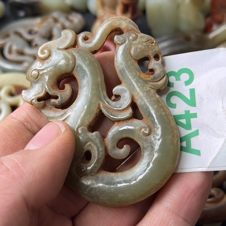 和田玉颈饰未镶嵌