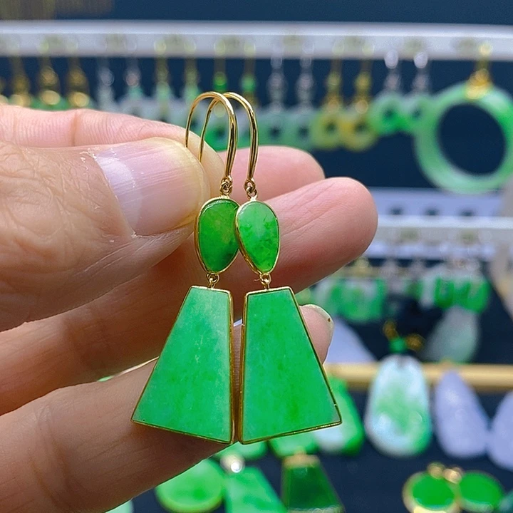 翡翠18K金镶嵌耳饰耳坠