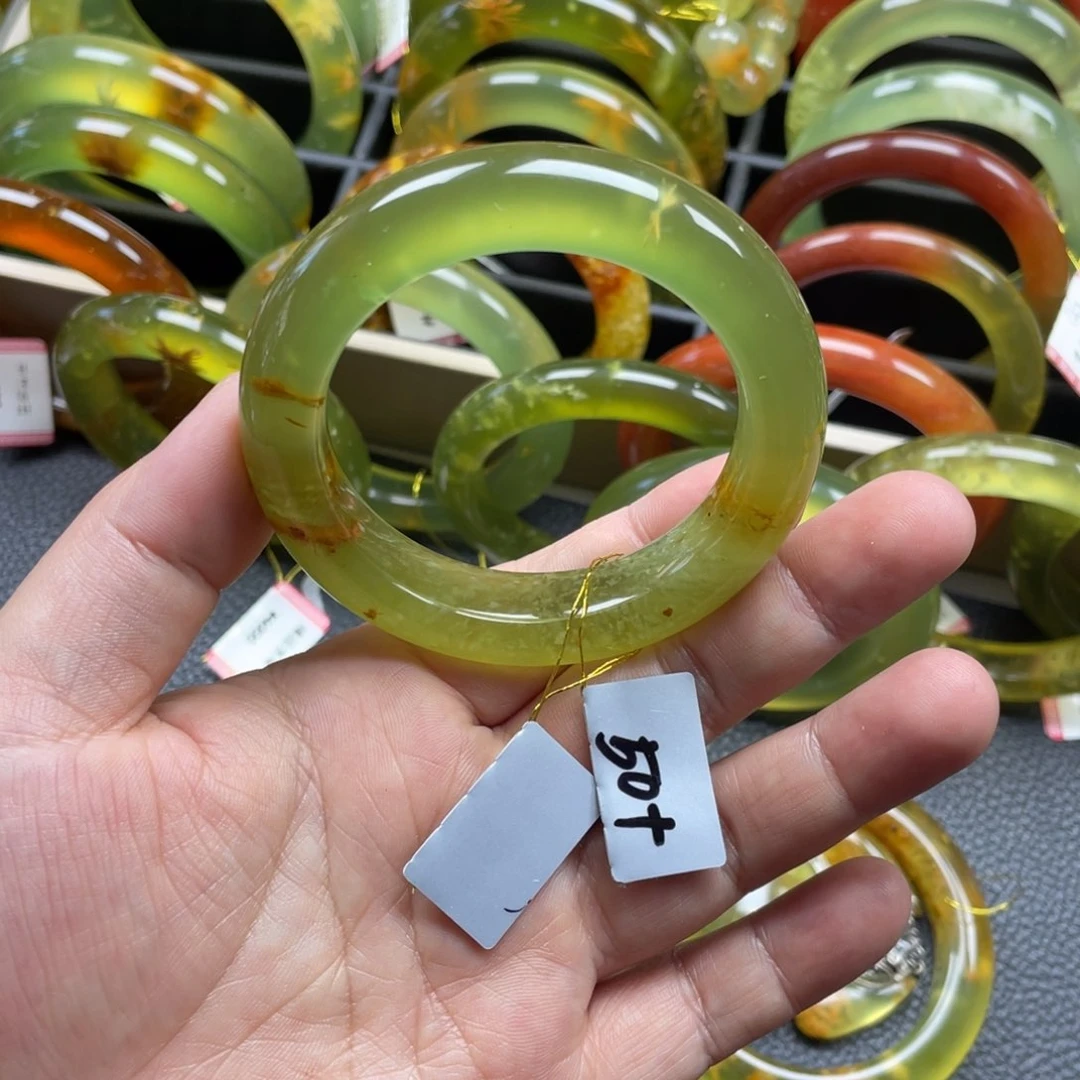 未镶嵌蛇纹石玉手镯有裂手镯特价不退不换