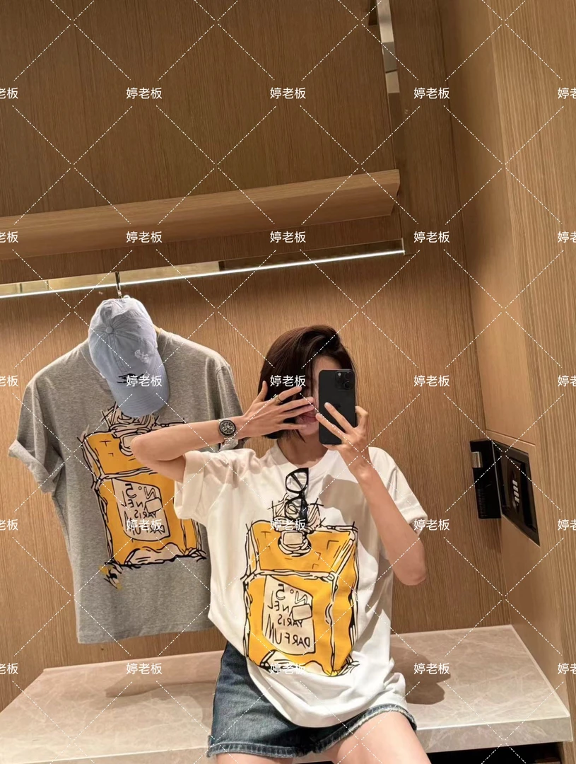 【婷老板】新款香水瓶印花短袖印花T恤