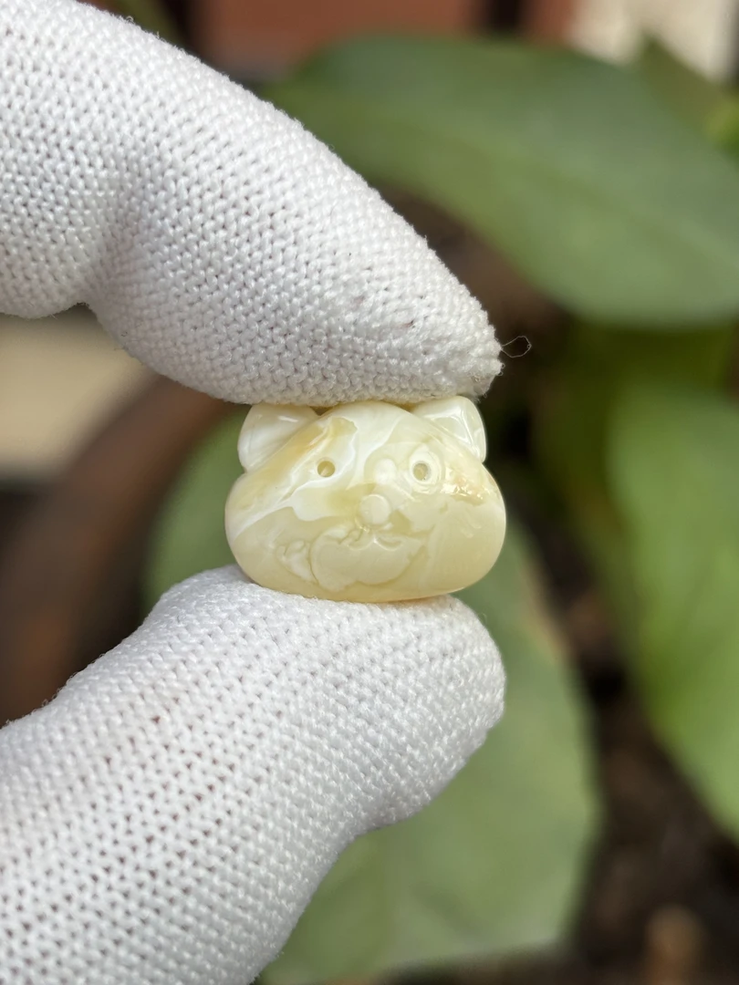 4841天然蜜蜡琥珀熊头配饰17.6x13x8.9mm