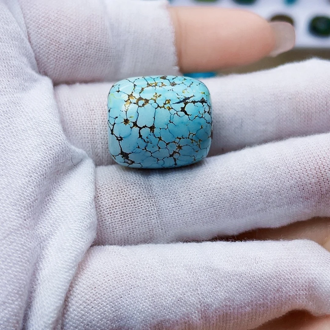 绿松石未镶嵌饰品