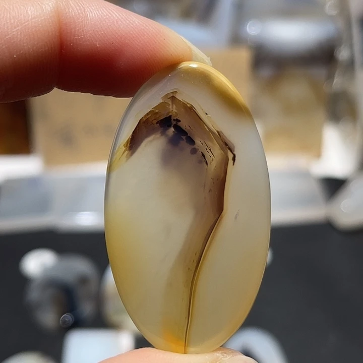 未镶嵌颈饰玛瑙/玉髓