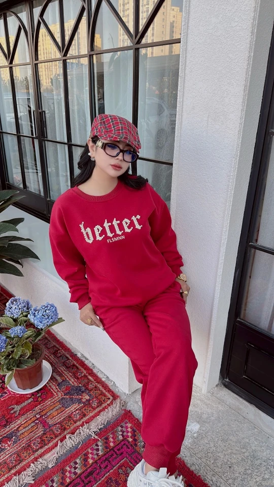 时尚潮流网红休闲加绒带钻运动套装