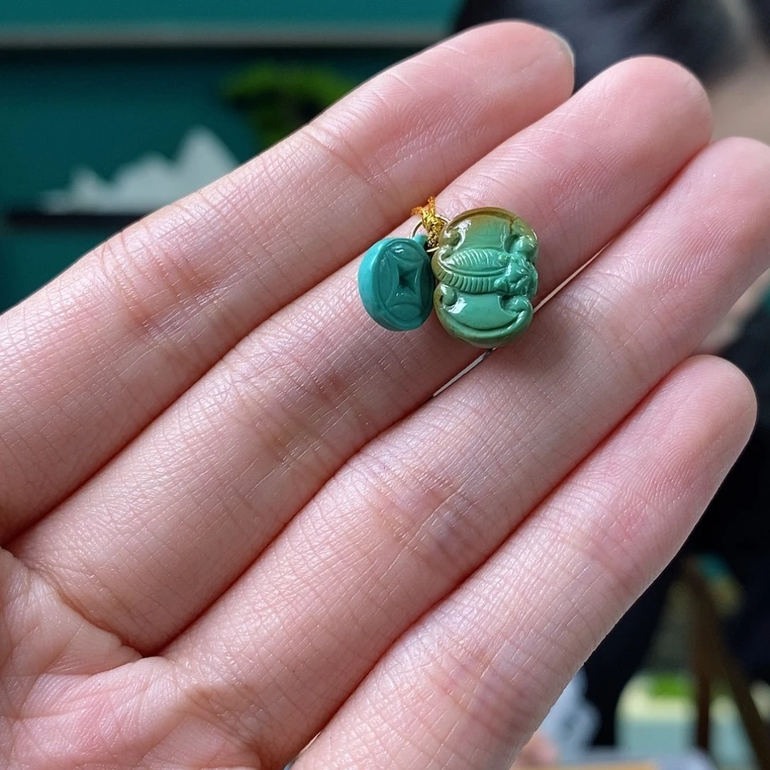 绿松石未镶嵌珠宝奇石