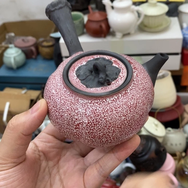 陶瓷艺术品及陶瓷壶壶