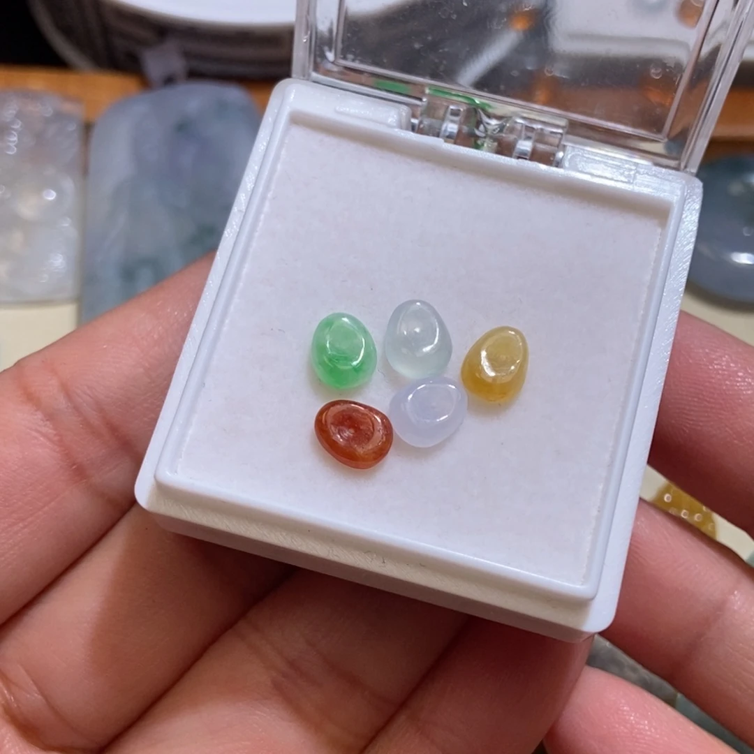 未镶嵌定制翡翠翡翠