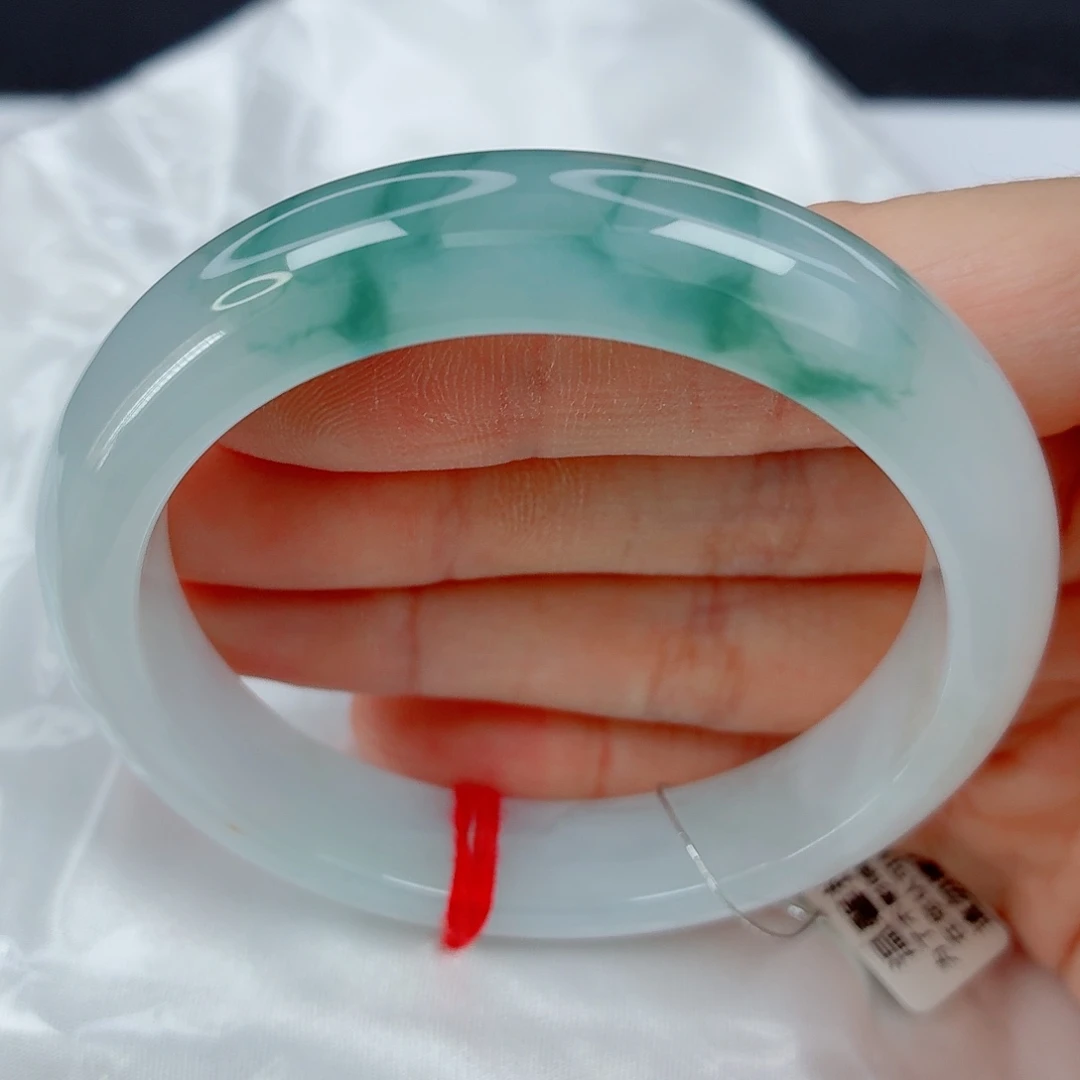 翡翠未镶嵌手镯54.6正圈，冰透飘花，强推，细纹，013