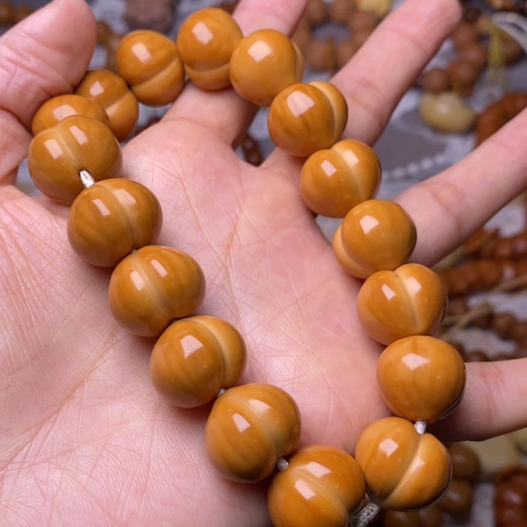 把件猴头核桃柯基屁桃高定