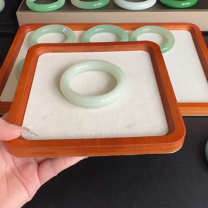 宣***宣非金属时尚国风手镯宣宣