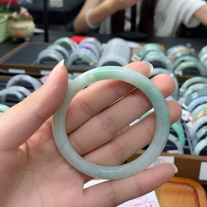 夕***翡翠未镶嵌手镯手镯