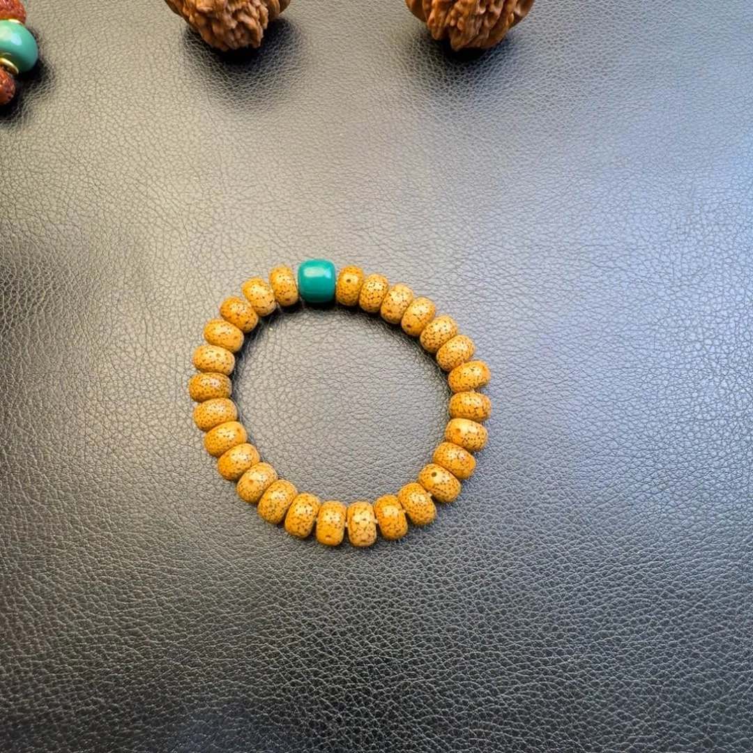 滴***答香榧木星月手串菩提